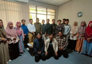 Universitas Darul Ulum Memberikan Beasiswa kepada 16 Mahasiswa Tahfidz Quran 30 Juz dari Fakultas Agama Islam UNDAR